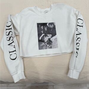 Classic White Cropped Sweatshirt